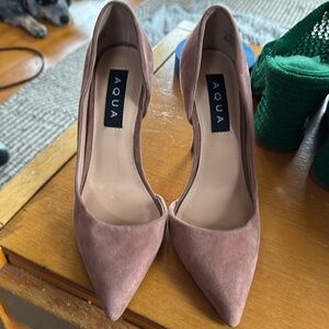 Never Worn - Aqua by Bloomingdales Dion High Heel - Tan Suede